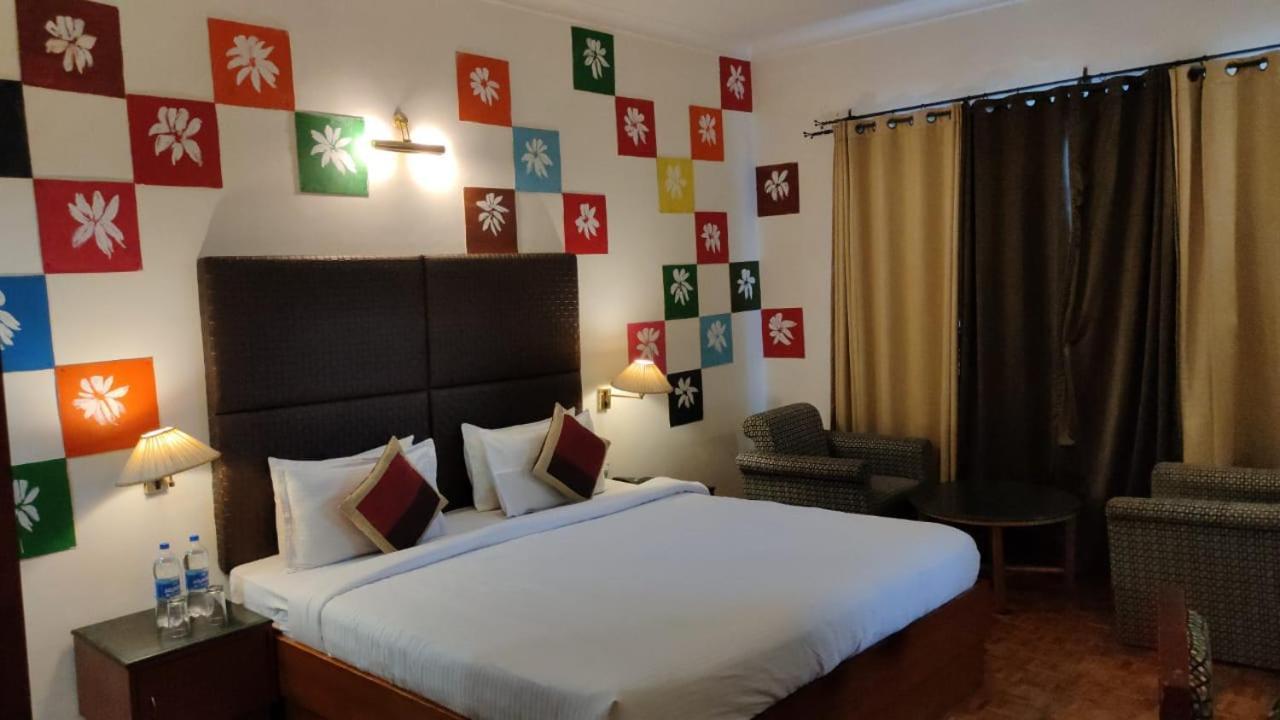 Golden Tulip Manali — Photos 1